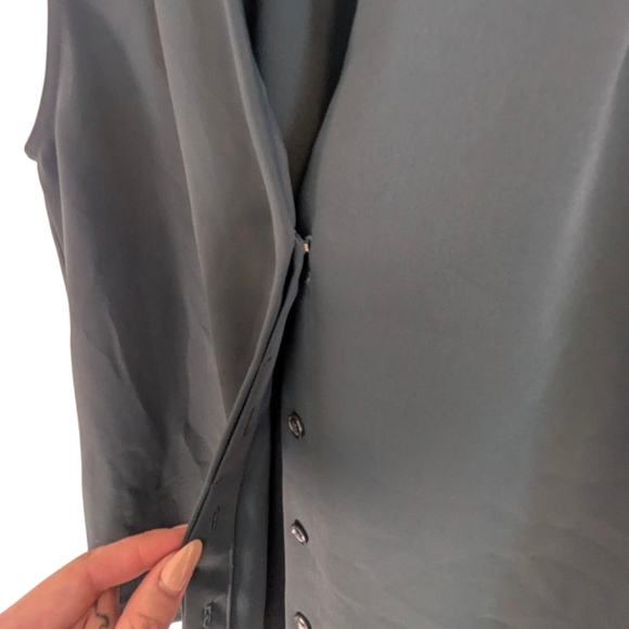 Babaton Deep Teal Sleeveless Blouse Minimalist Design - Picture 5 of 9